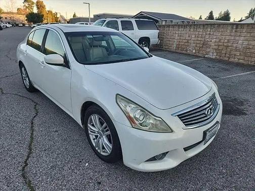 2011 INFINITI G37 Journey