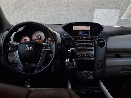 2012 Honda Pilot EX-L w/ Navigation
