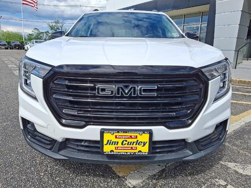 Summit White 2023 GMC Terrain SLT