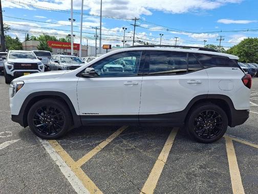 Summit White 2023 GMC Terrain SLT