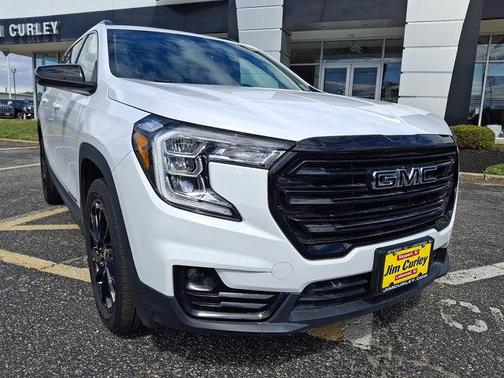 Summit White 2023 GMC Terrain SLT