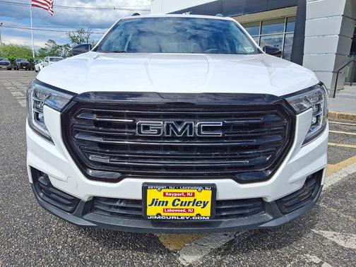 Summit White 2023 GMC Terrain SLT