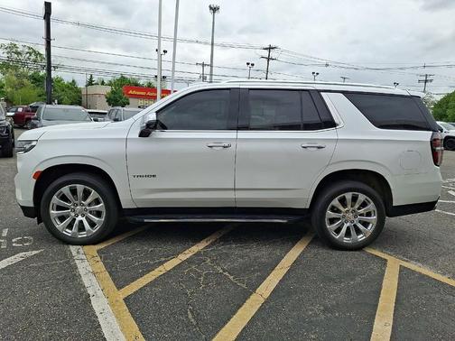 Iridescent Pearl Tricoat 2023 Chevrolet Tahoe Premier