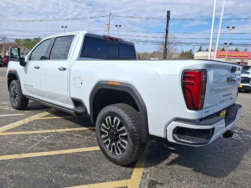 Glacier White 2026 GMC Sierra 2500 Denali Ultimate