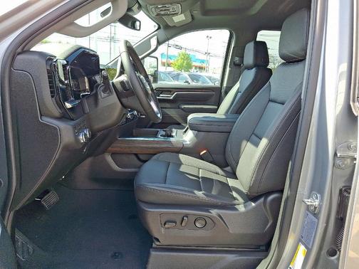 2025 GMC Sierra 2500 SLT