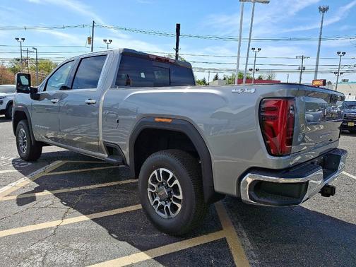 2025 GMC Sierra 2500 SLT