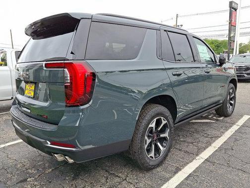 2025 GMC Yukon AT4