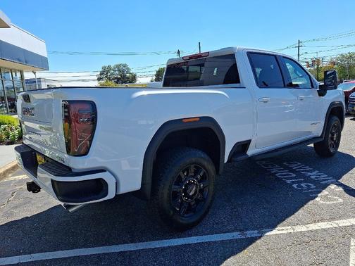 2025 GMC Sierra 2500 AT4