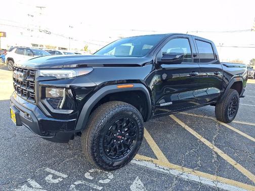 Onyx Black 2026 GMC Canyon Elevation