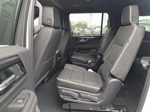 2025 GMC Yukon XL Elevation