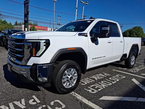 Summit White 2026 GMC Sierra 2500 SLE