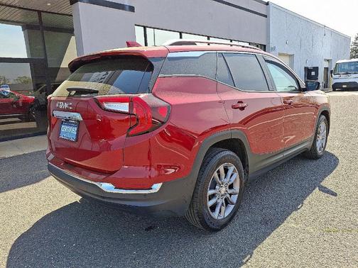 2022 GMC Terrain SLT