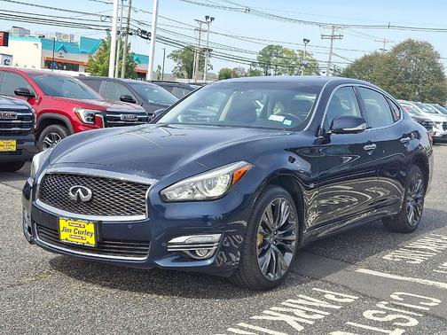 2016 INFINITI Q70 3.7X