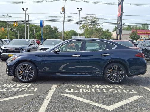 2016 INFINITI Q70 3.7X
