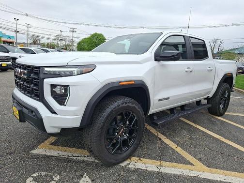 Summit White 2026 GMC Canyon Elevation