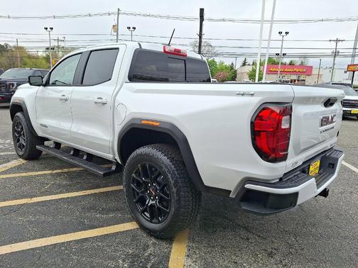 Summit White 2026 GMC Canyon Elevation