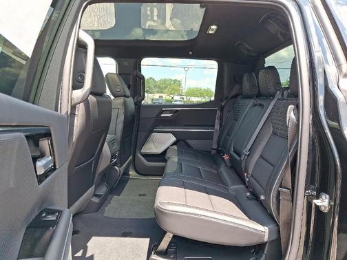 2025 GMC Sierra EV Denali