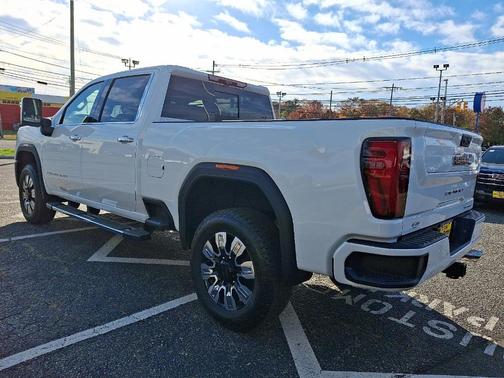 2026 GMC Sierra 2500 Denali