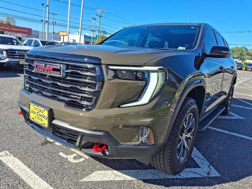 2024 GMC Acadia AT4