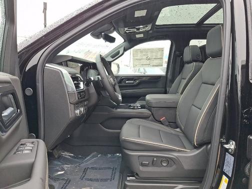 Onyx Black 2026 GMC Yukon Elevation