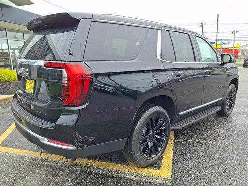 Onyx Black 2026 GMC Yukon Elevation