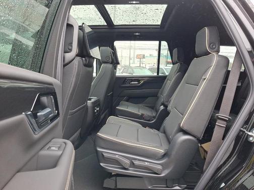 Onyx Black 2026 GMC Yukon Elevation