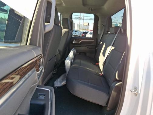 2025 GMC Sierra 2500 SLE