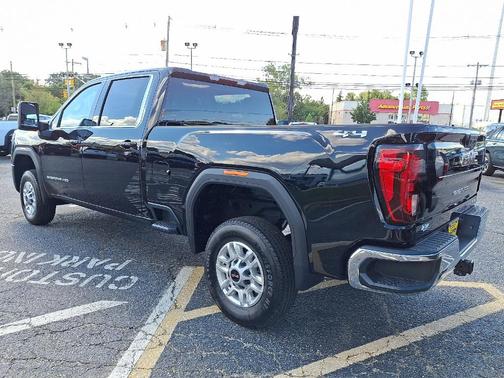 2025 GMC Sierra 2500 SLE