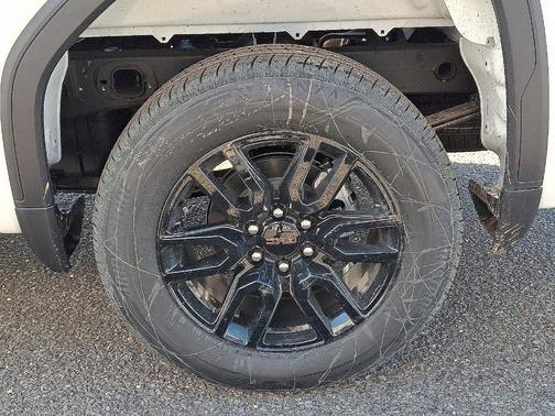 Summit White 2026 GMC Sierra 1500 Elevation