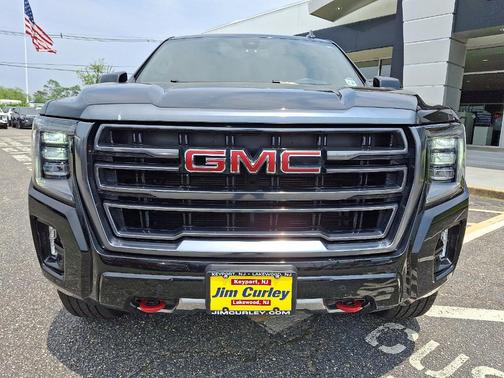 2022 GMC Yukon XL AT4