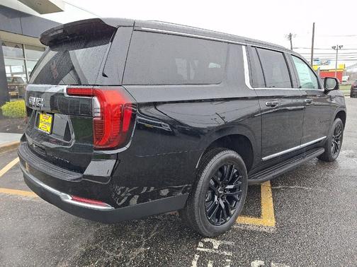 Onyx Black 2026 GMC Yukon XL Elevation