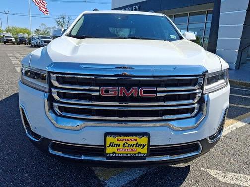 Summit White 2023 GMC Acadia SLE
