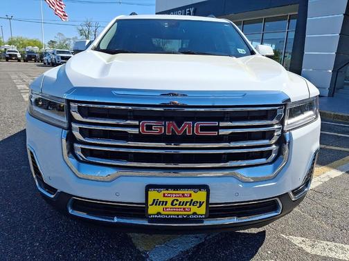 Summit White 2023 GMC Acadia SLE