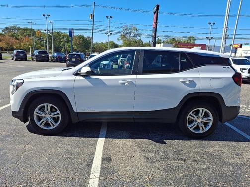 2022 GMC Terrain SLE