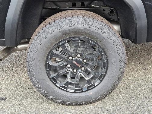 Onyx Black 2026 GMC Canyon Elevation