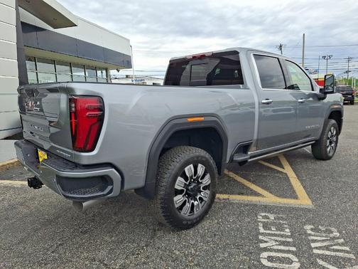 Sterling 2026 GMC Sierra 3500 Denali