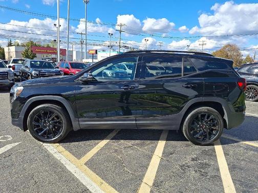 2024 GMC Terrain SLT