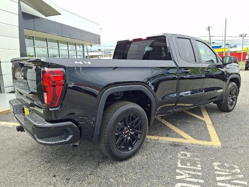 Onyx Black 2026 GMC Sierra 1500 Elevation