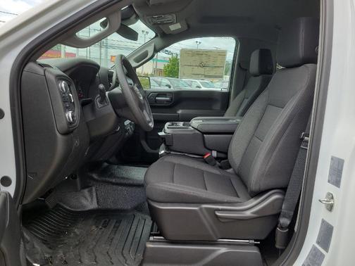 2024 GMC Sierra 2500 Pro