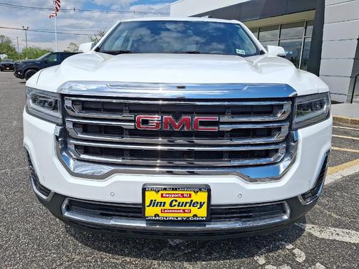 Summit White 2023 GMC Acadia SLE
