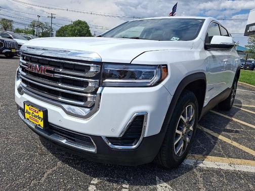 Summit White 2023 GMC Acadia SLE