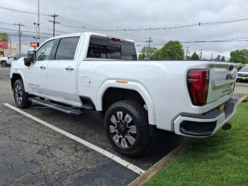 2025 GMC Sierra 2500 Denali