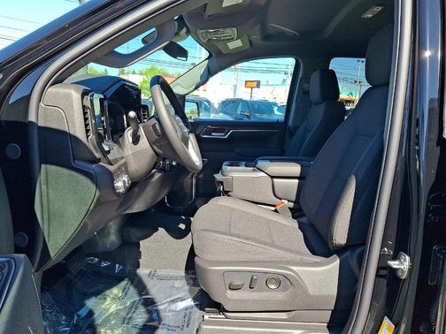 Onyx Black 2026 GMC Sierra 1500 Elevation