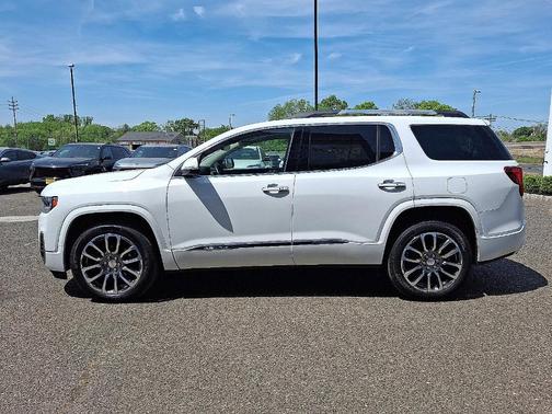 2020 GMC Acadia Denali