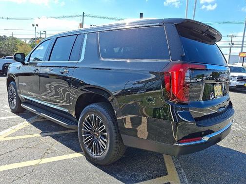2025 GMC Yukon XL Elevation