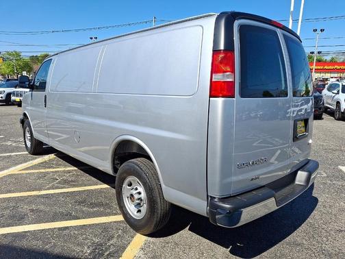 Quicksilver Metallic 2026 GMC Savana 3500 Work Van