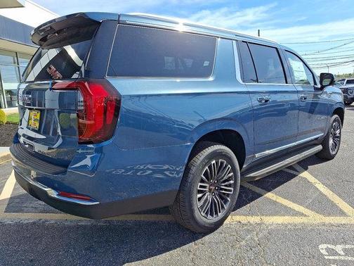 2025 GMC Yukon XL Elevation