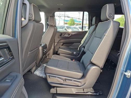 2025 GMC Yukon XL Elevation