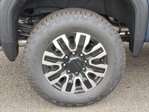 2025 GMC Sierra 2500 Denali Ultimate