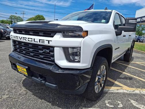 Summit White 2023 Chevrolet Silverado 2500 Custom